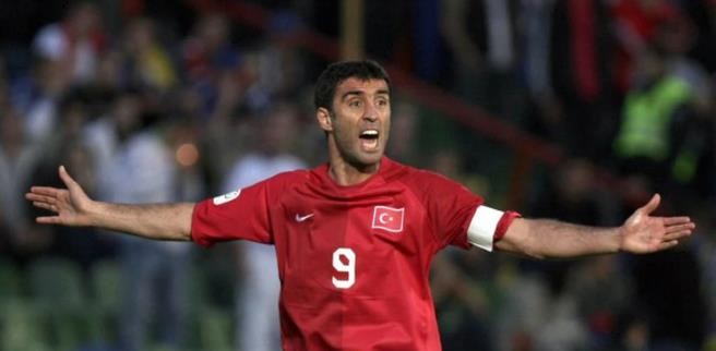 Hakan Sukur - chân sút huyền thoại của bóng đá Thổ Nhĩ Kỳ.