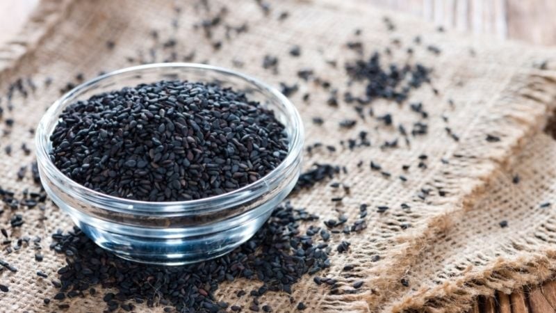 Nước mè đen rang là loại nước được nhiều người yêu thích