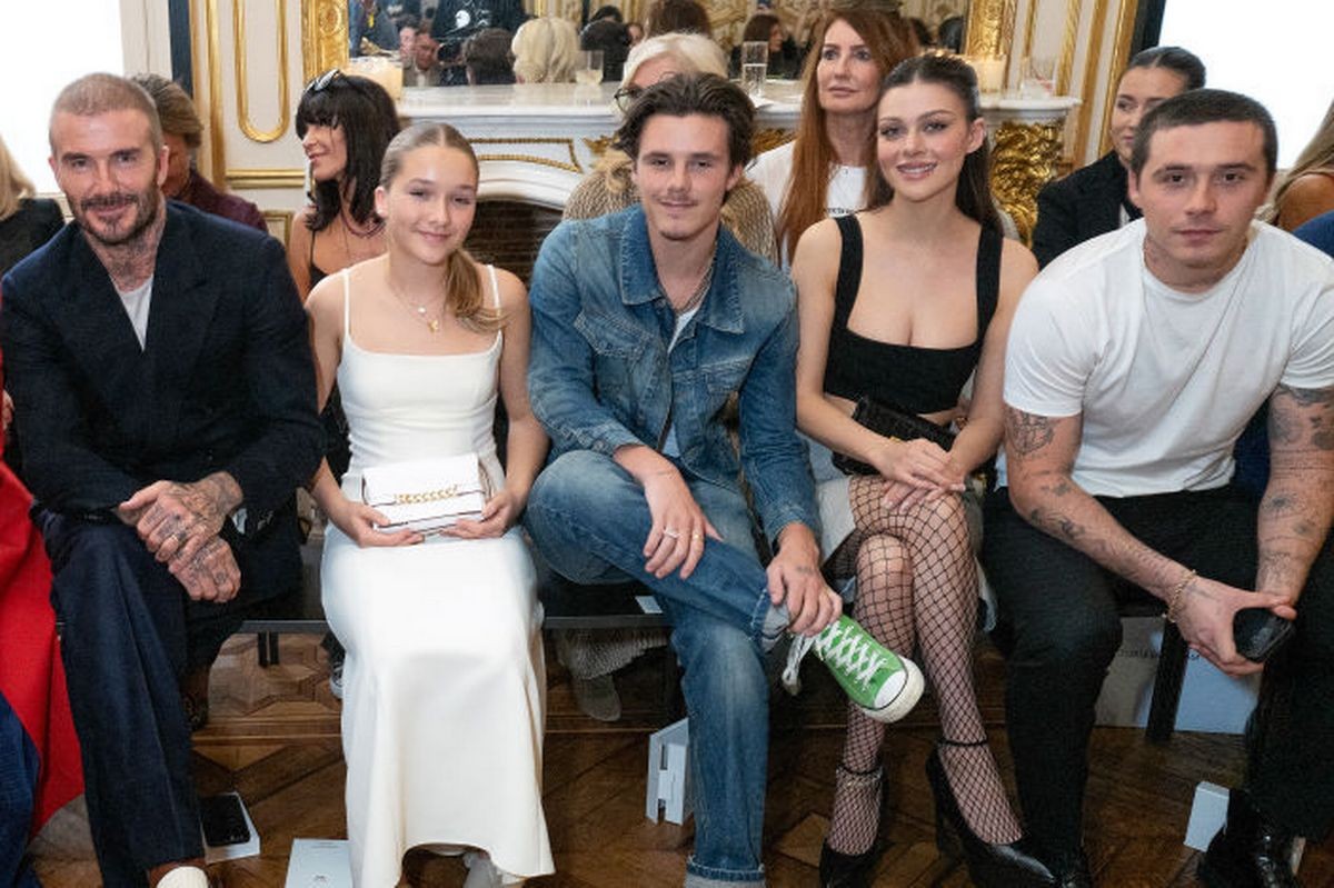 Tâm thư hé lộ mặt tối hào quang.