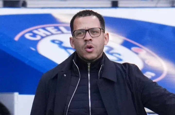 HLV Liam Rosenior chuẩn bị ra mắt C1 với Chelsea.