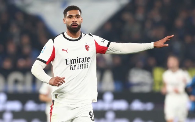 Ruben Loftus-Cheek là phương án chữa cháy hoàn hảo cho Man United.