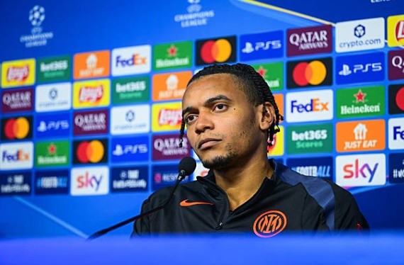 Akanji đã có những chia sẻ đáng chú ý trước màn chạm trán với Arsenal.