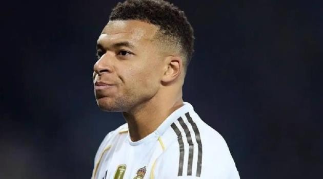 Mbappe phá kỷ lục của Ronaldo.