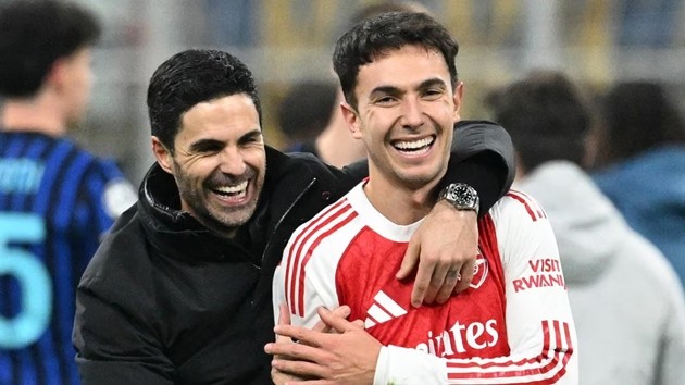 Arsenal đứng trước cơ hội chinh phục cả hai danh hiệu ở Ngoại hạng Anh lẫn Champions League mùa này.