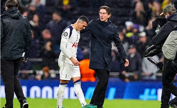 Frank cùng các học trò giành chiến thắng thuyết phục trước Dortmund.