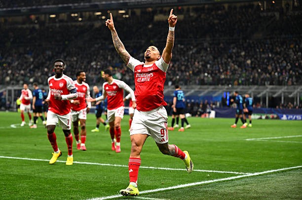 Đối đầu với hàng thủ chắc chắn của Inter Milan nhưng Arsenal vẫn giành chiến thắng 3-1 ngay tại San Siro.