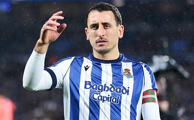Mikel Oyarzabal nằm trong tầm ngắm của Manchester United.