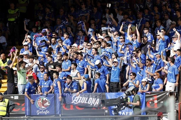 Sắc xanh dương đặc trưng của Getafe.
