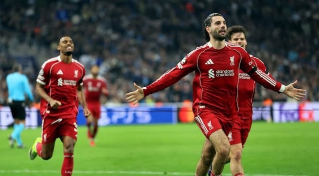 Szoboszlai ghi bàn mở tỷ số cho Liverpool.