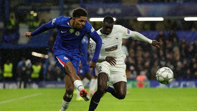 Chelsea áp đảo nhưng thiếu sắc bén.