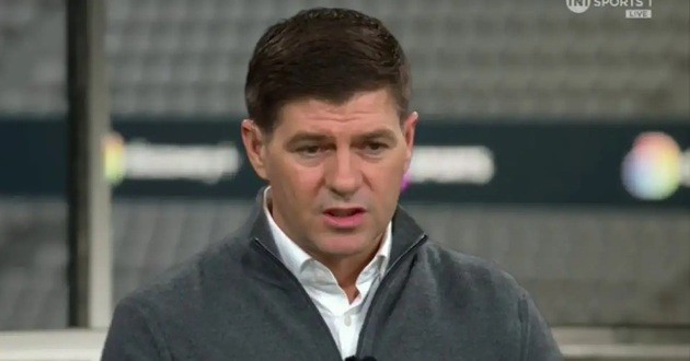  Gerrard khuyên Slot không nên đổ lỗi cho lối chơi của đối thủ.