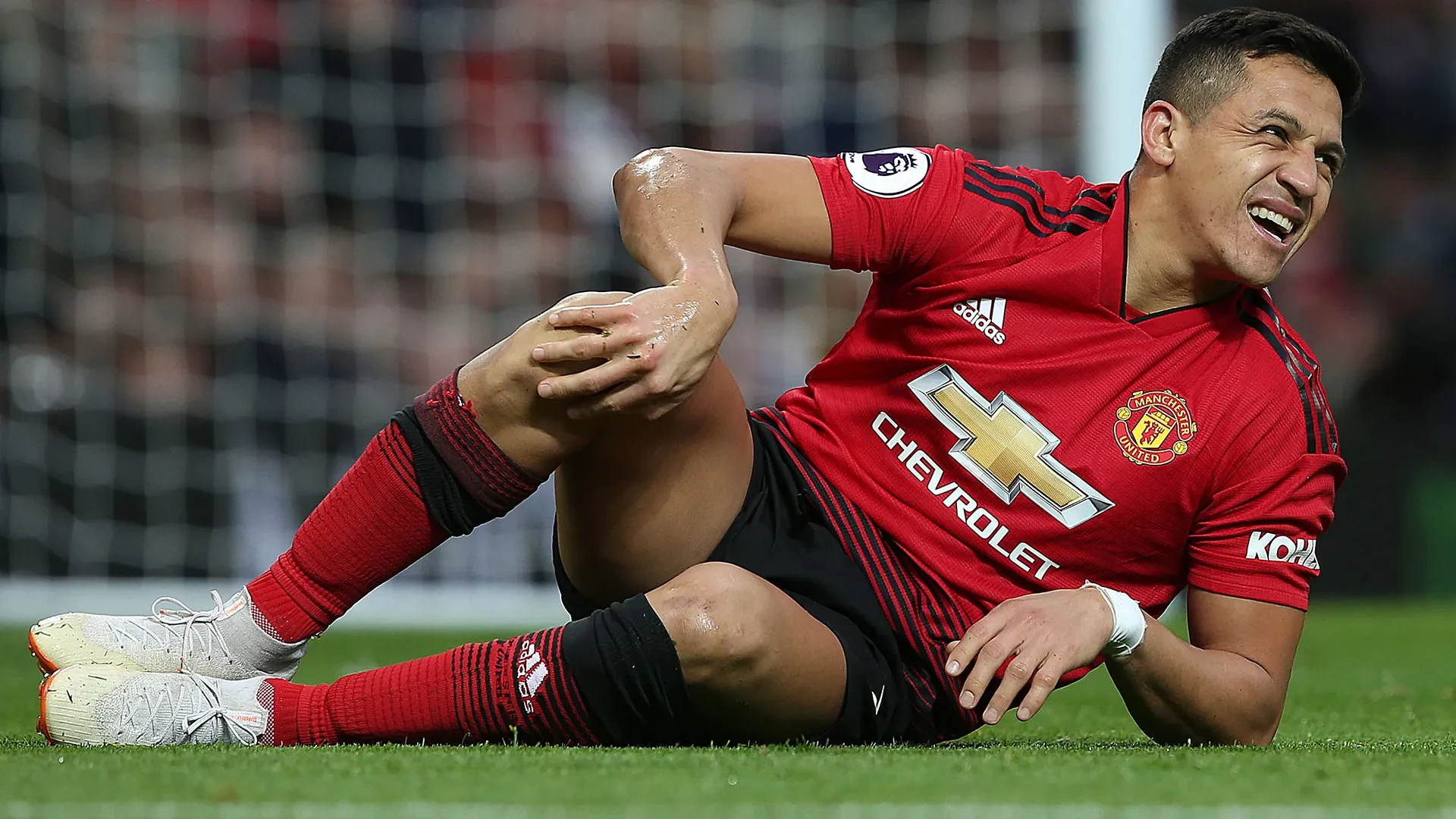 Từ ngôi sao Arsenal đến cái bóng tại Manchester.