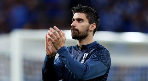 Neves sẵn sàng trở lại Anh thi đấu.