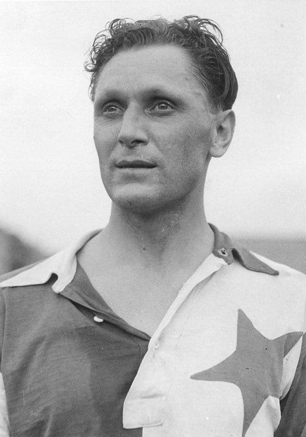 Josef Bican, một trong những chân sút vĩ đại nhất thế giới.