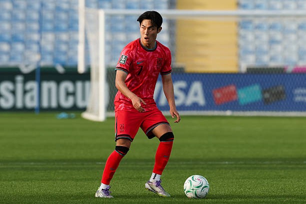 U23 Việt Nam nhiều khả năng sử dụng hàng phòng ngự lùi sâu để chống lại sức tấn công của Kang Seong-jin và các đồng đội bên phía U23 Hàn Quốc.