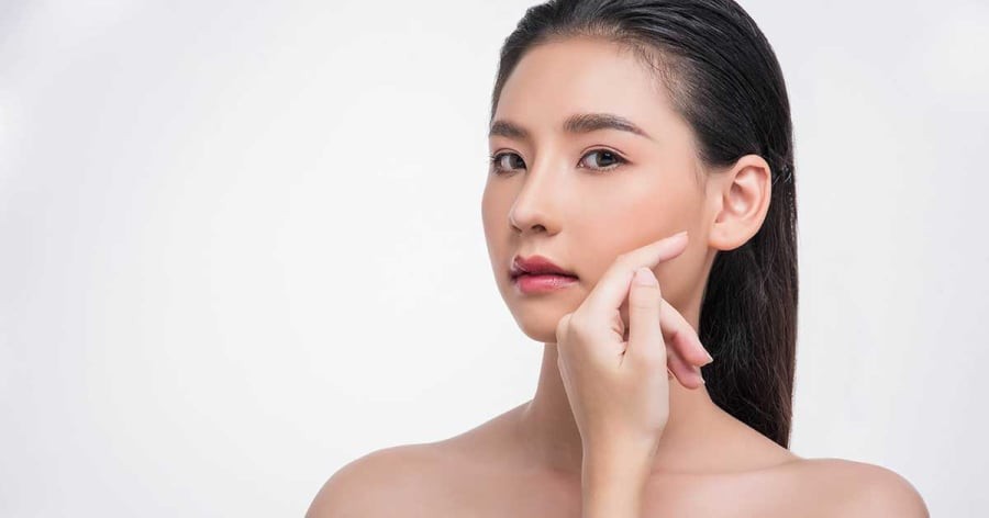 Khi duy trì thói quen này đều đặn, làn da sẽ dần trở nên mịn màng hơn, bề mặt da đồng đều và khỏe khoắn theo thời gian.