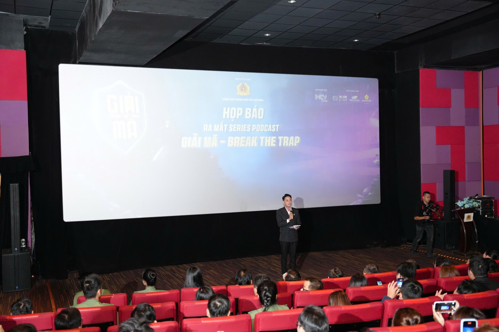 z7456868488633_13518f0b5cb6717a9cb3ea01419a0dcc