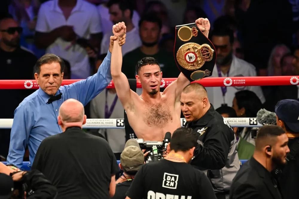 Isaac Cruz “Pitbull” vs. Jose Valenzuela “Rayo”