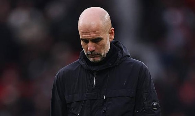 Pep Guarodiola cập nhật tình hình nhân sự của Manchester City.