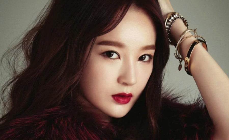 Mẫu phụ nữ có nốt ruồi ở vị trí này chính là người vợ hiền dâu thảo mẫu mực bậc nhất. (Ảnh minh họa)