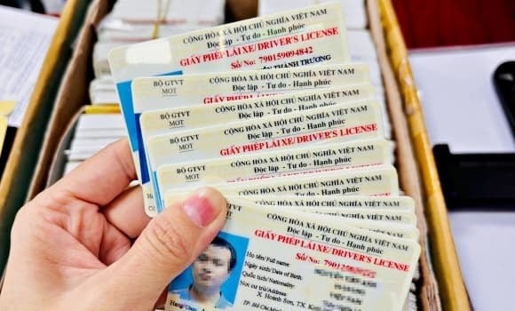 Đáng chú ý, người đã được cấp GPLX nhưng bị trừ hết điểm vẫn bị xử phạt như trường hợp không có GPLX.