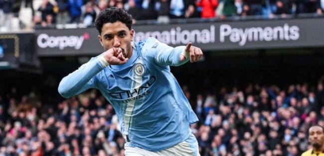 Omar Marmoush ghi bàn cho Man City.