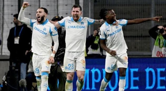 Marseille giành thắng lợi thuyết phục trước Lens.