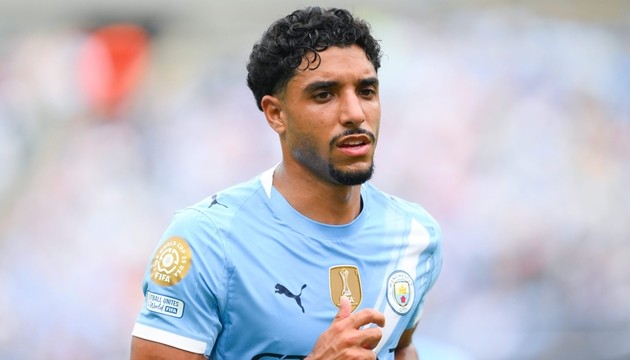 Omar mang đến sự linh hoạt cho hàng công Man City.