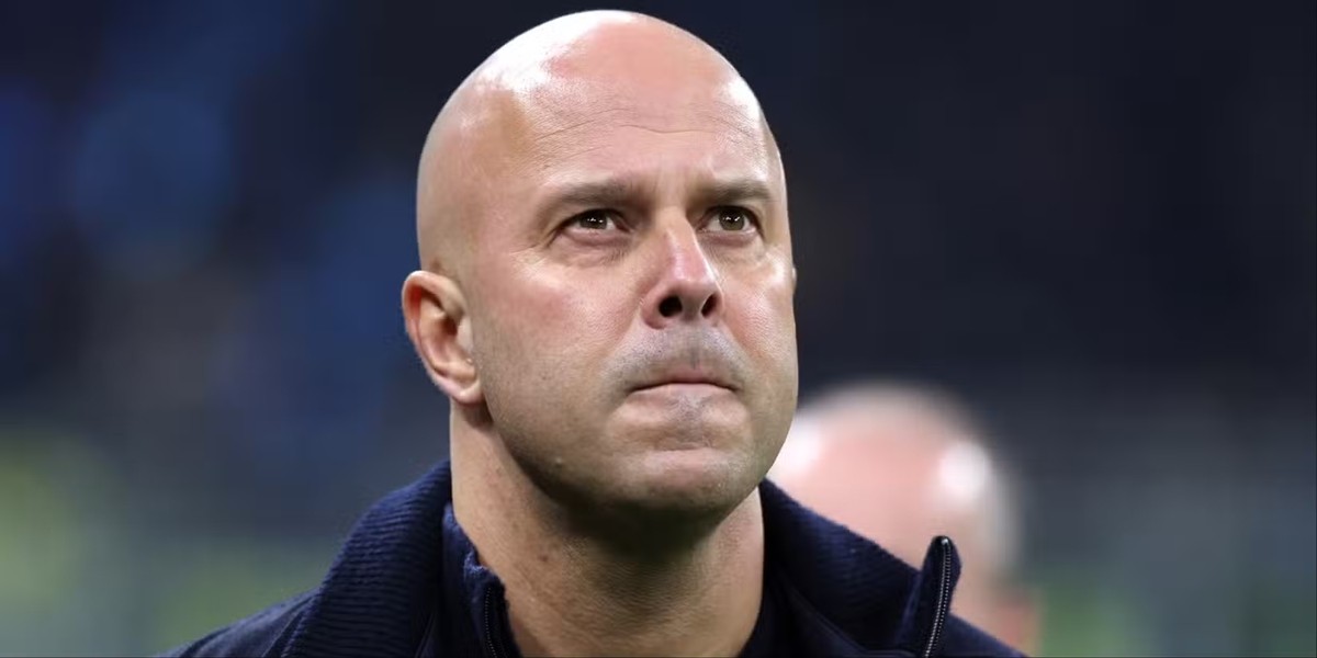 Dàn sao Liverpool bị nghi ngờ phớt lờ mệnh lệnh của HLV Arne Slot.