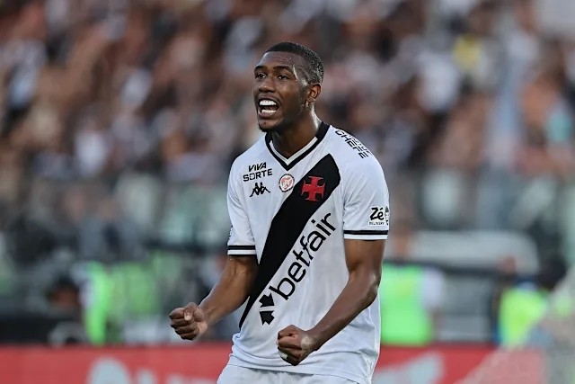 Rayan được báo cáo sẽ đến Anh để kiểm tra y tế nhằm gia nhập Bournemouth.