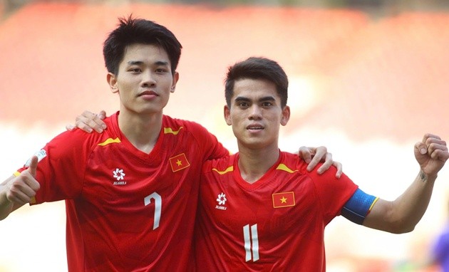 Đình Bắc và Văn Khang hứa hẹn trở thành trụ cột của ĐTQG.