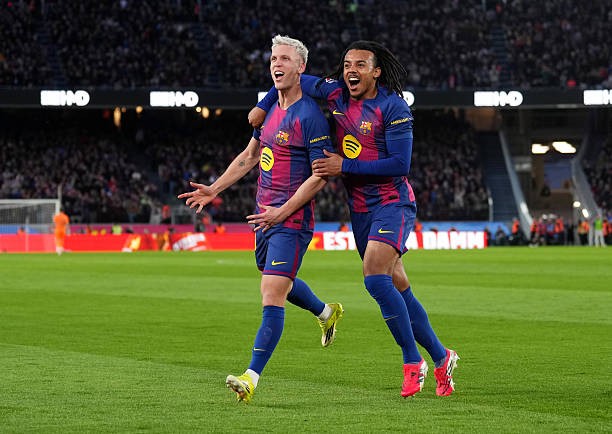 3 điểm giúp Barca đòi lại ngôi đầu. 