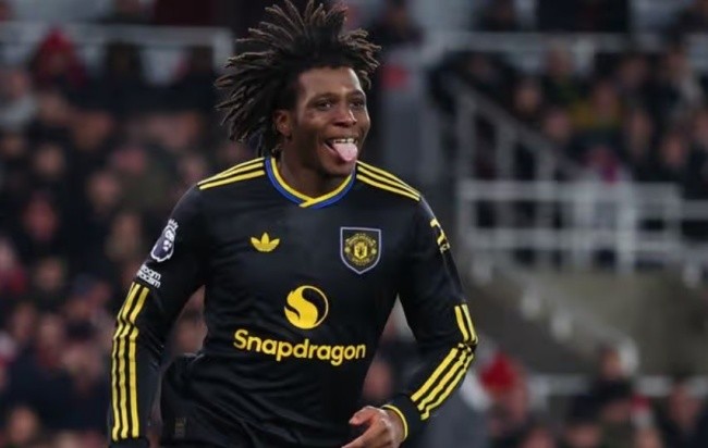 Patrick Dorgu ghi bàn cho MU.