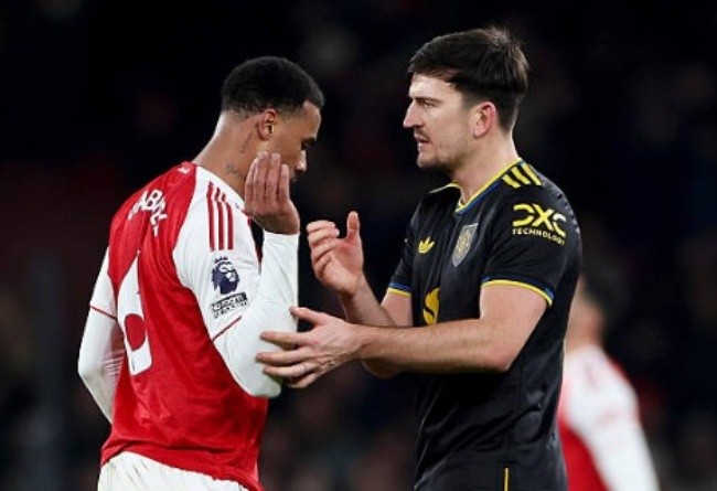 Harry Maguire - 6.8 điểm. Trung vệ người Anh duy trì sự ổn định cần thiết nơi hàng phòng ngự, đặc biệt phát huy tác dụng trong các pha không chiến để giải vây. Maguire cũng góp công trong việc luân chuyển bóng từ tuyến dưới.