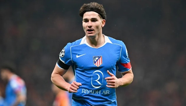 Julian Alvarez lọt vào tầm ngắm của Arsenal.