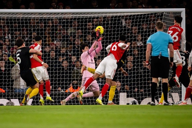 Một trong những pha cứu thua của Lammens.