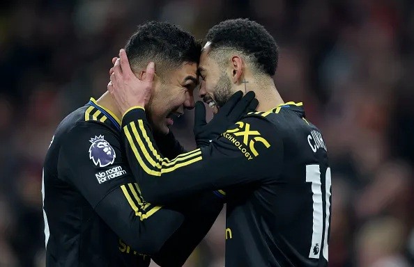 Cunha có pha lập công quan trọng cho MU.