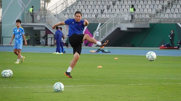 HLV thủ môn, người giúp cải thiện chất lượng trong khung gỗ cũng như bắt phạt đền của bóng đá Việt Nam.