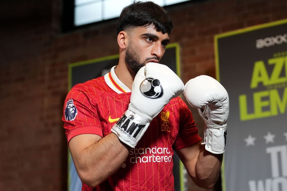 Adam Azim trong một buổi tập luyện trước trận đấu.