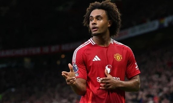 Juve đang để mắt đến hàng loạt tiền đạo trong đó có Zirkzee.