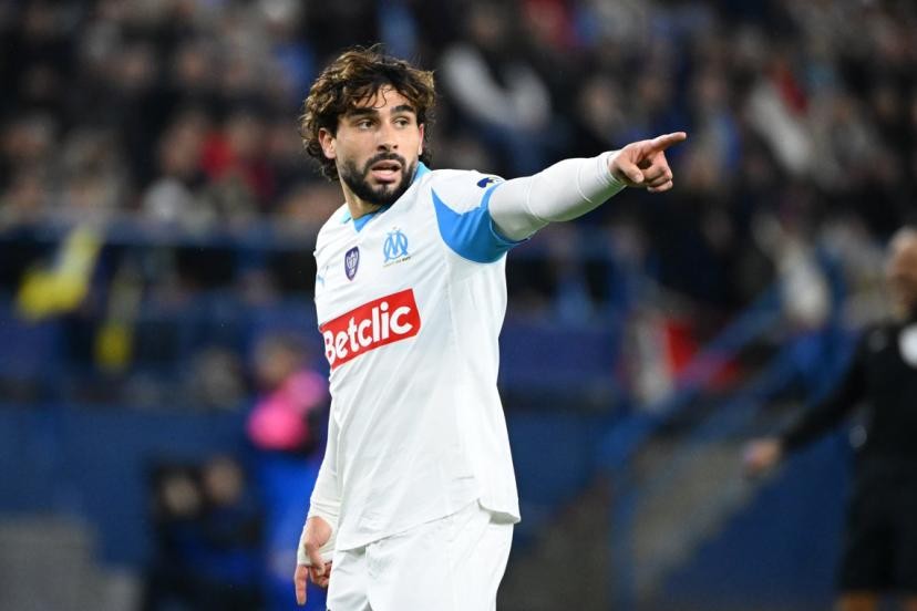 Neal Maupay chuẩn bị cập bến Tây Ban Nha.