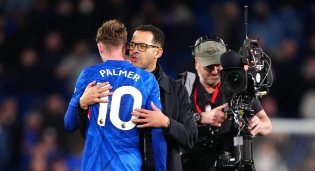 HLV Liam Rosenior khẳng định tầm quan trọng của Palmer với Chelsea.