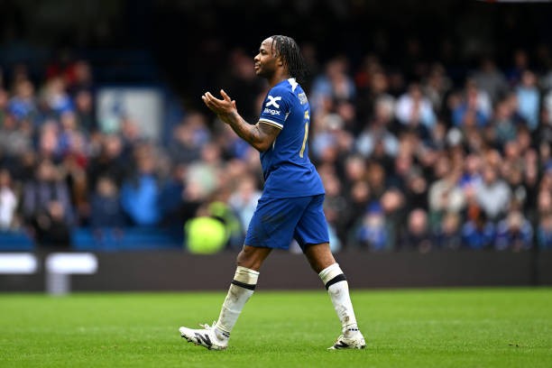 Sterling đã chính thức nói lời chia tay Chelsea. 