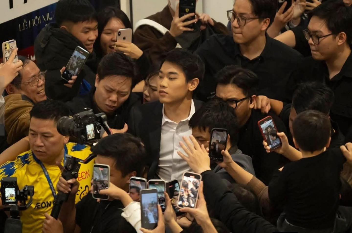 Sức hút của Đình Bắc ngày trở về (Ảnh: Whos.Cyhies).