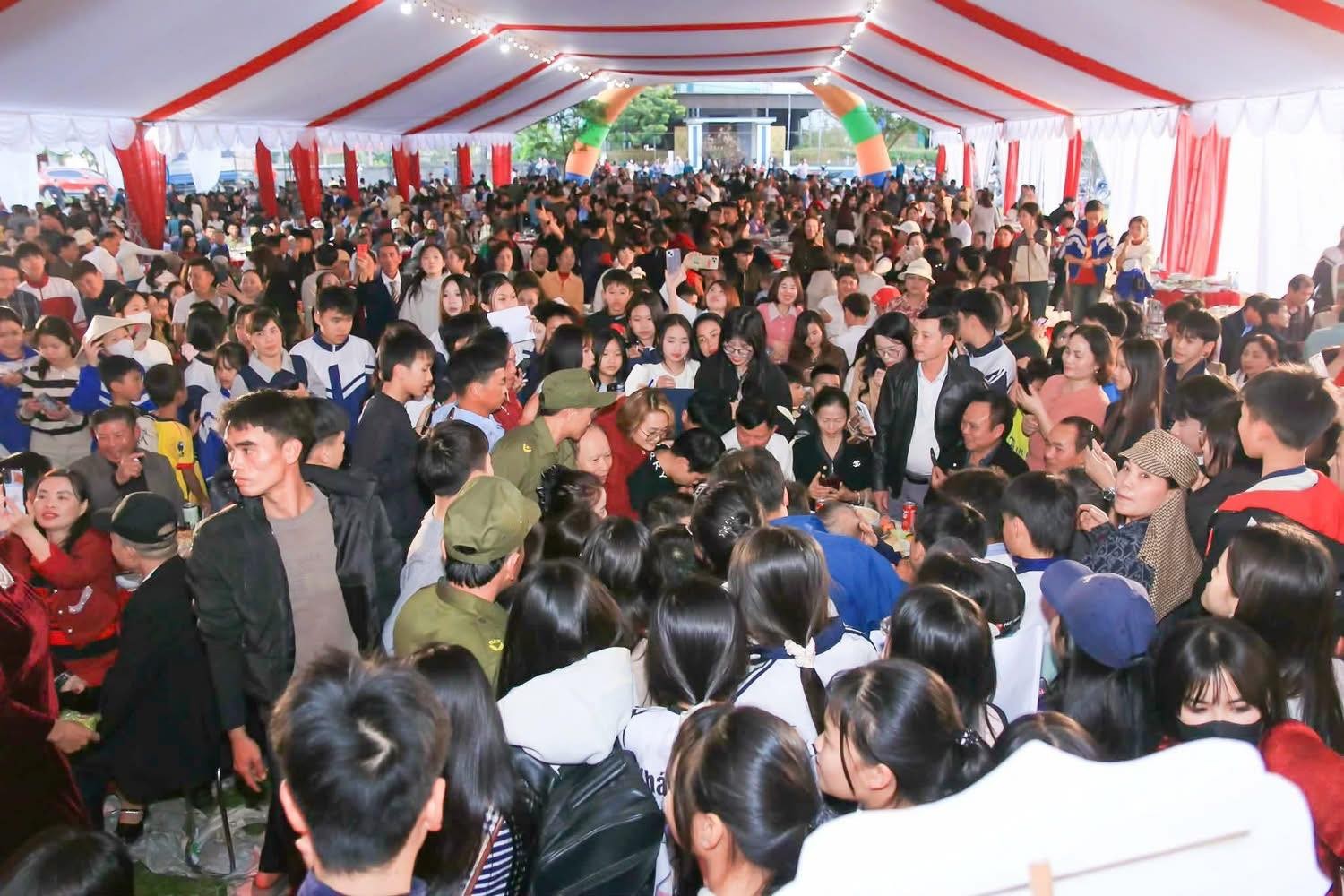 Một bữa tiệc nhỏ vượt khỏi tầm tay (Ảnh: Nghệ An News)