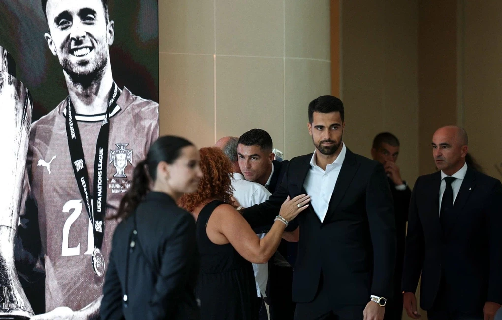 Ronaldo vắng mặt để giữ trọn sự tôn nghiêm.