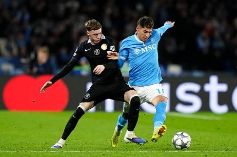 Cole Palmer tỏa sáng giúp Chelsea ngược dòng Napoli.