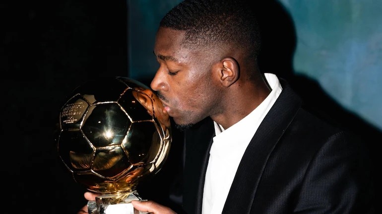 Ousmane Dembele đoạt Quả bóng Vàng cùng PSG.