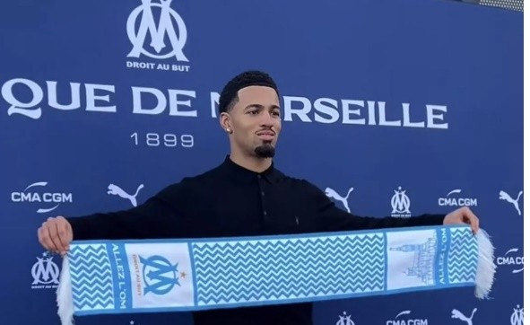 Nwaneri đã cập bến Marseille. 