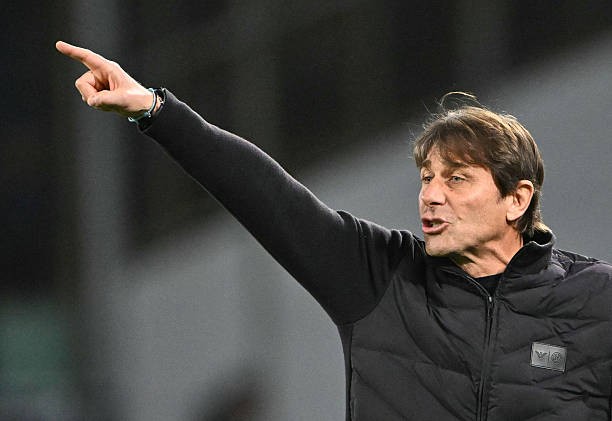 Conte cần một chiến thắng để vực dậy tinh thần toàn đội.